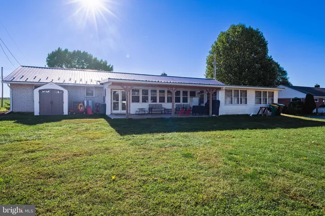 $379,900 | 12689 Williamsport Pike, Greencastle, PA 17225