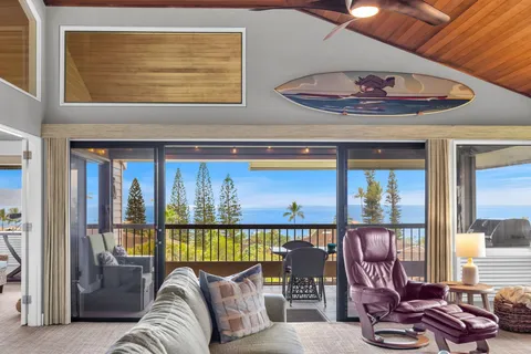 $1,895,000 | 50 Puu Anoano Street, Unit 1602, Lahaina, HI 96761