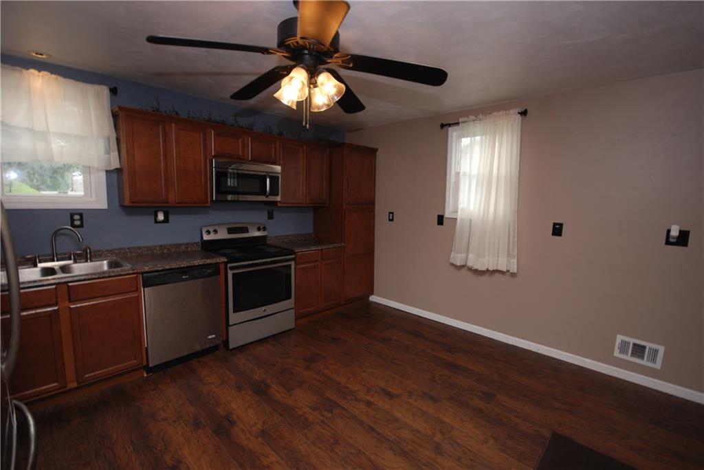 205 Penn Manor Road Irwin, PA 15642 - Photo 3 of 9 Gallery Image 3