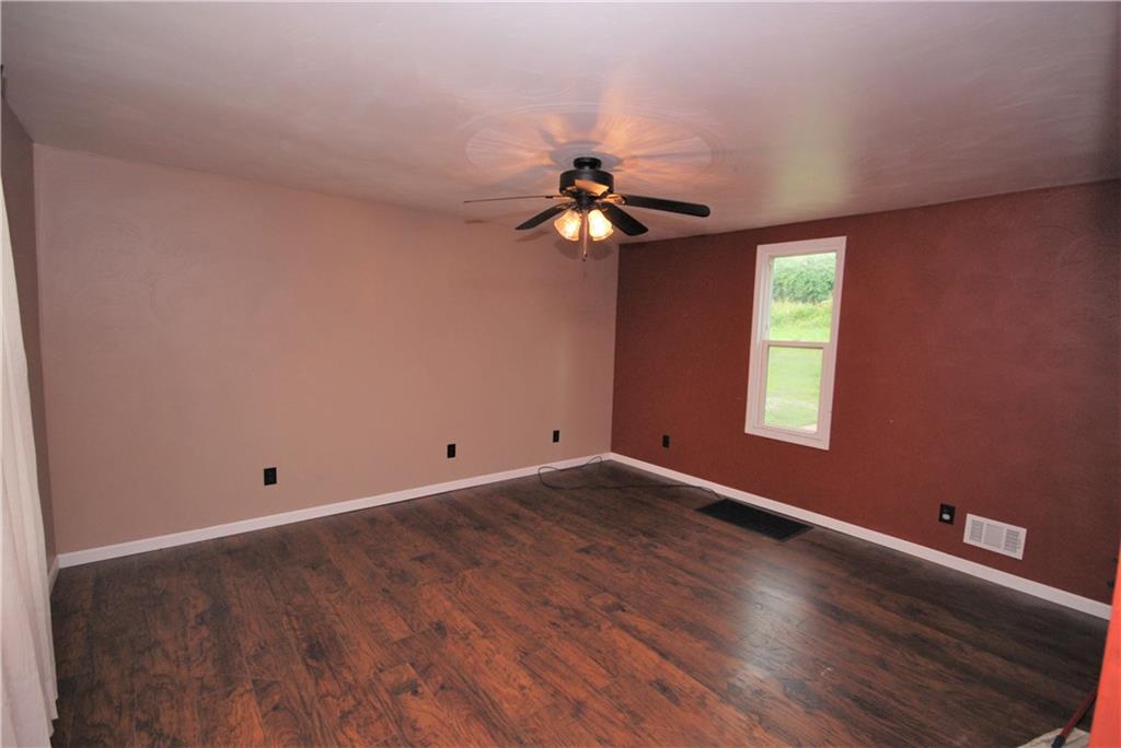 205 Penn Manor Road Irwin, PA 15642 - Photo 4 of 9 Gallery Image 4