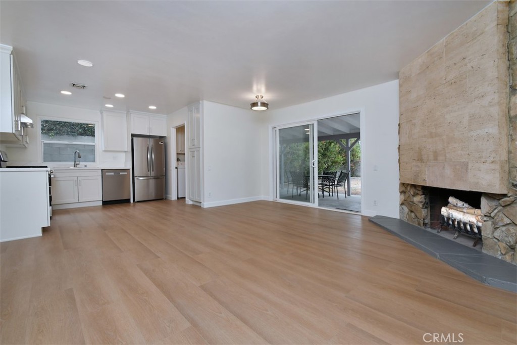 7006 Helmsdale Road West Hills, CA 91307 - Photo 16 of 41