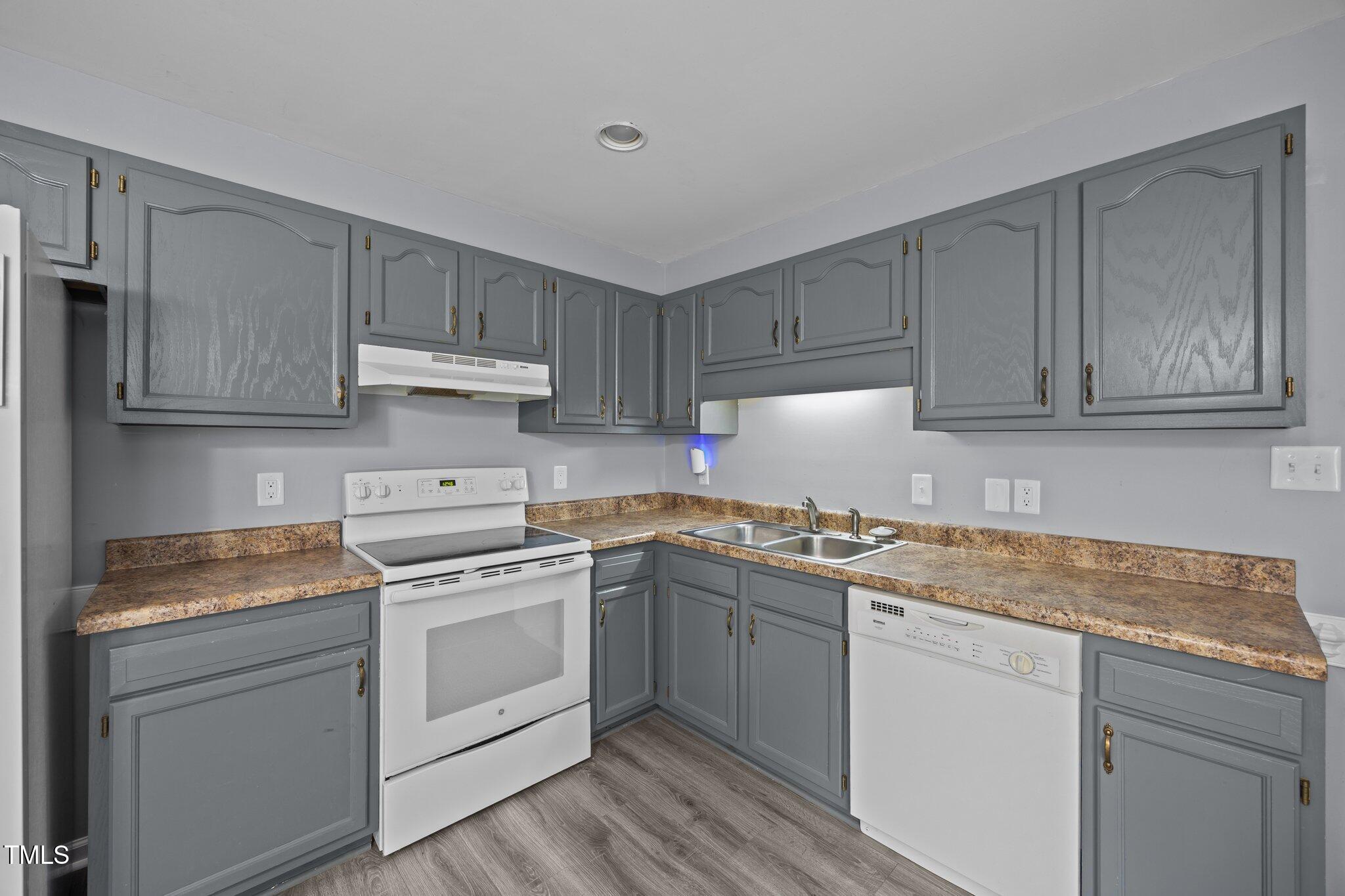 161 Bridgewater Drive Erwin, NC 28339 - Photo 12 of 26 17-web-or-mls-IMG_7113