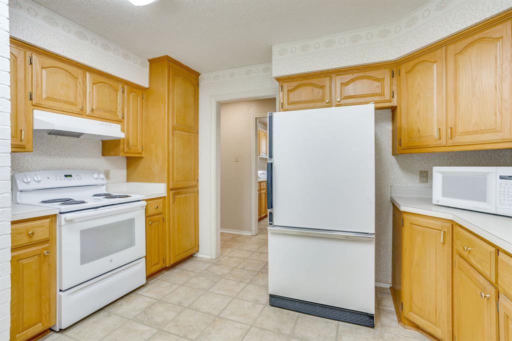 22011 Pebble Drive Whitney, TX 76692 - Photo 35 of 40