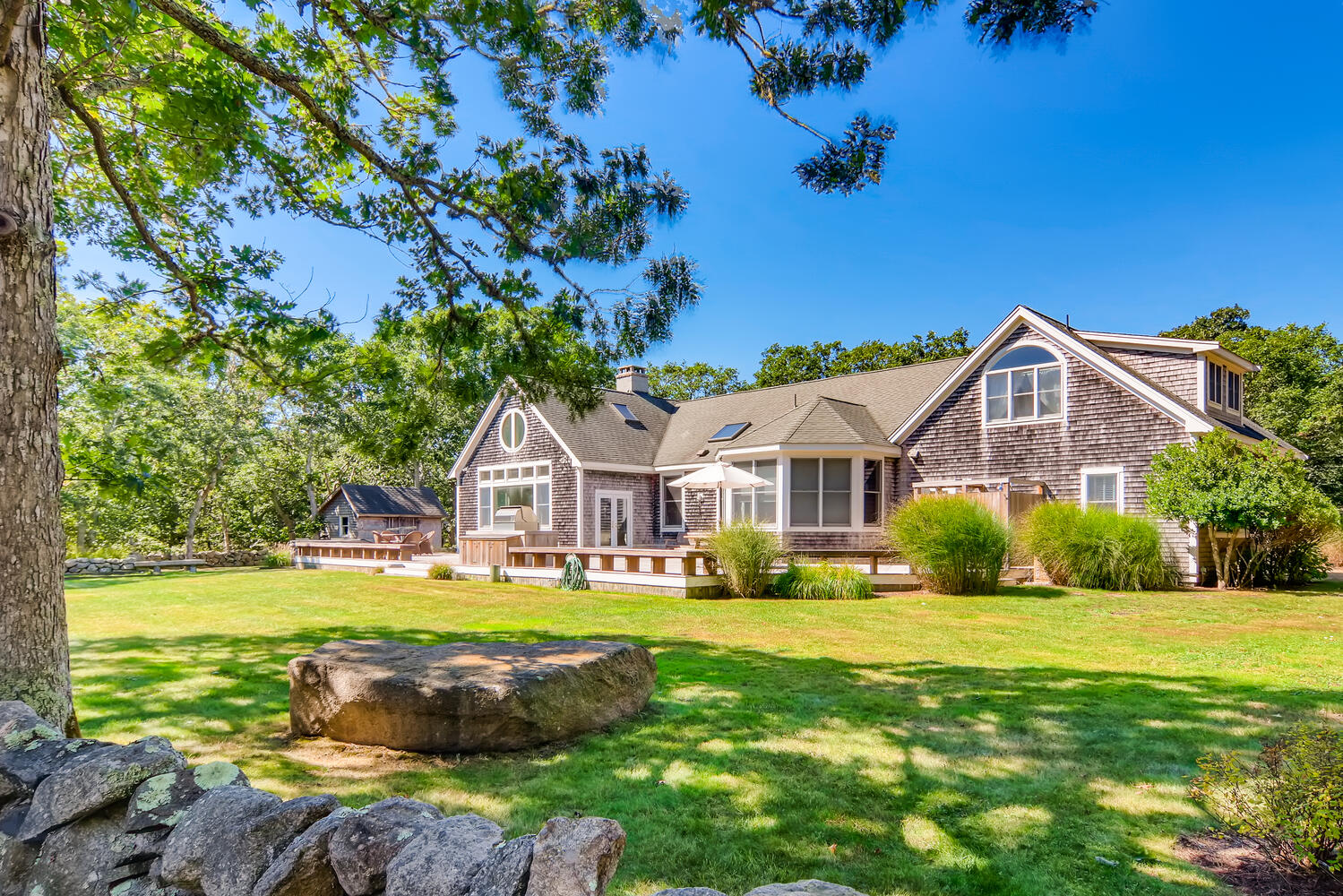6 Post Oak Road Chilmark, MA 02535 - Photo 2 of 39 Gallery Image 2