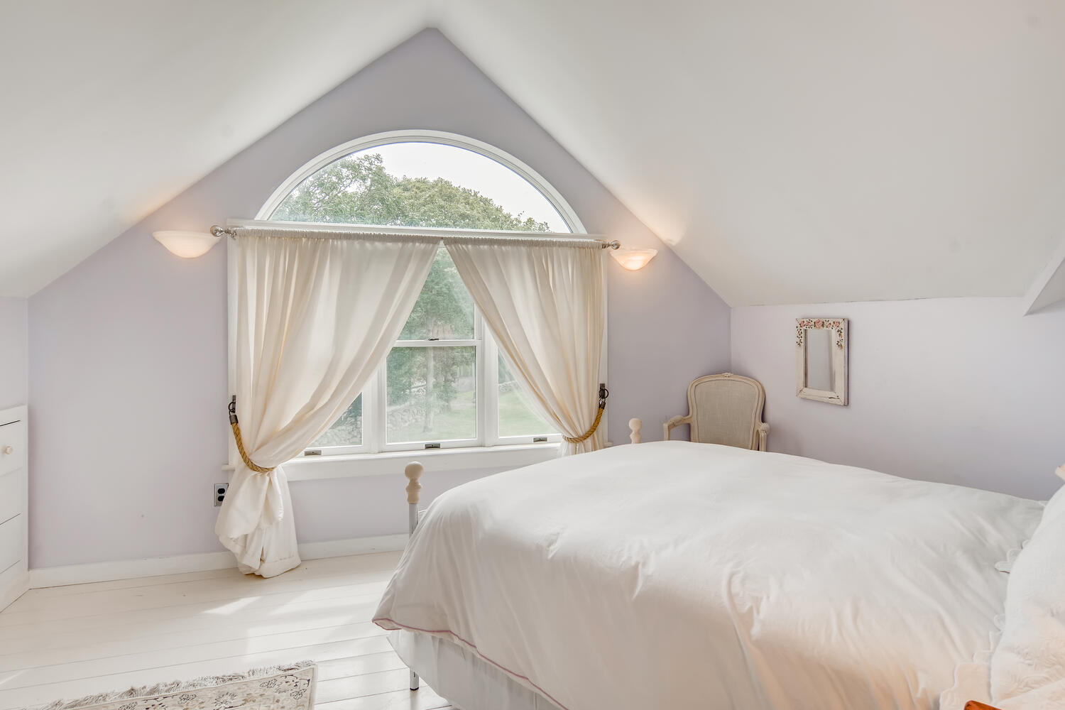 6 Post Oak Road Chilmark, MA 02535 - Photo 11 of 39 Gallery Image 11