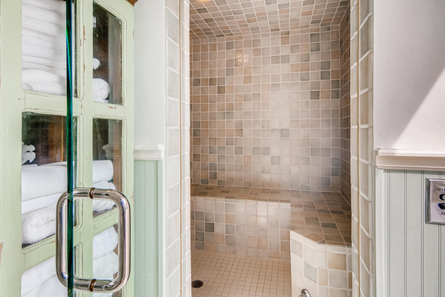 6 Post Oak Road Chilmark, MA 02535 - Photo 17 of 39 Gallery Image 17