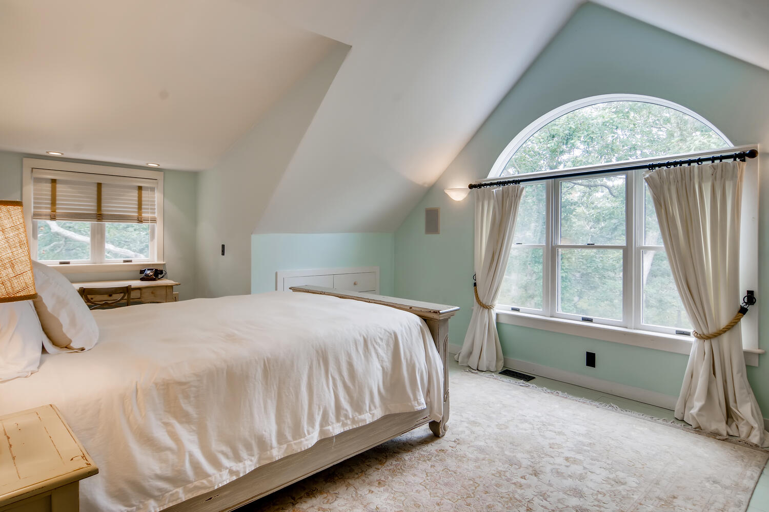 6 Post Oak Road Chilmark, MA 02535 - Photo 25 of 39 Gallery Image 25