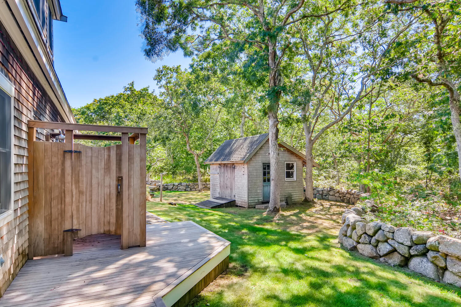 6 Post Oak Road Chilmark, MA 02535 - Photo 27 of 39 Gallery Image 27