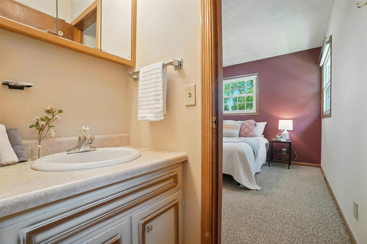 213 Schnoebelen Street Riverside, IA 52327 - Photo 17 of 63 Gallery Image 17