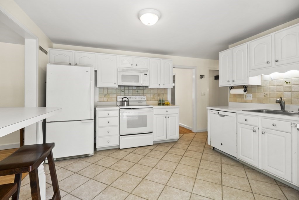 6 Uplands Road Littleton, MA 01460 - Photo 19 of 42