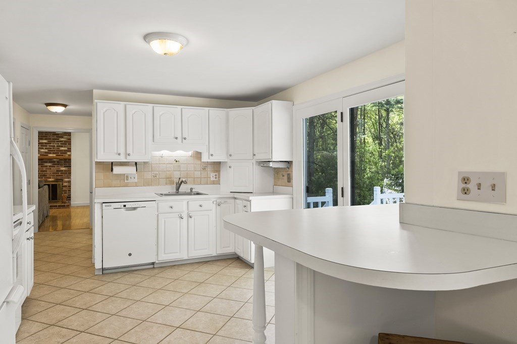 6 Uplands Road Littleton, MA 01460 - Photo 21 of 42