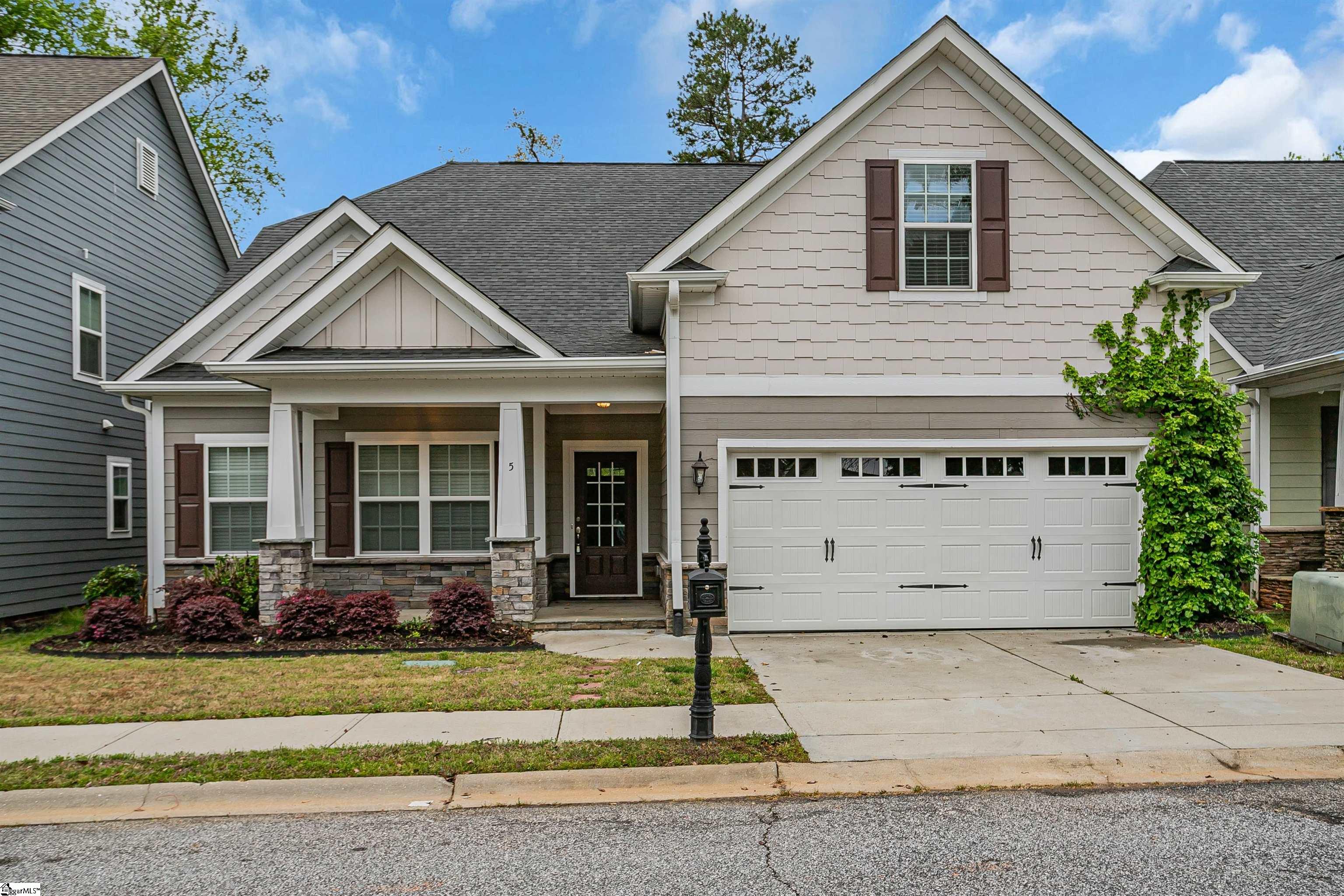 5 Pickering Lane Simpsonville, SC 29681 - Photo 1 of 36 Gallery Image 1