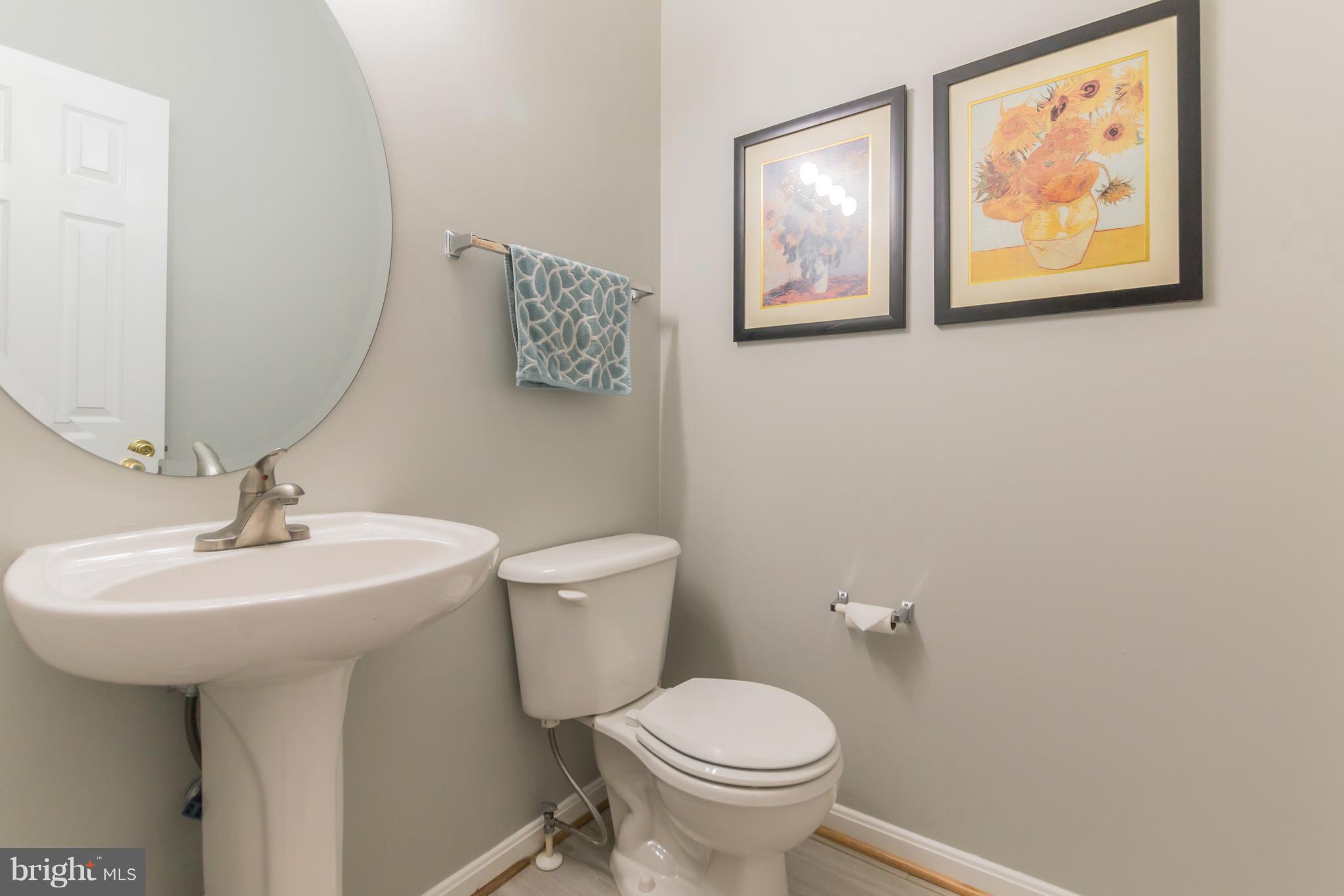 8100 Pepper Ridge Way Gaithersburg, MD 20877 - Photo 13 of 30 Convenient Main Level Powder Room