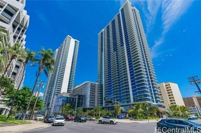 $2,400 | 1515 Liona Street, Unit 1810, Honolulu, HI 96814