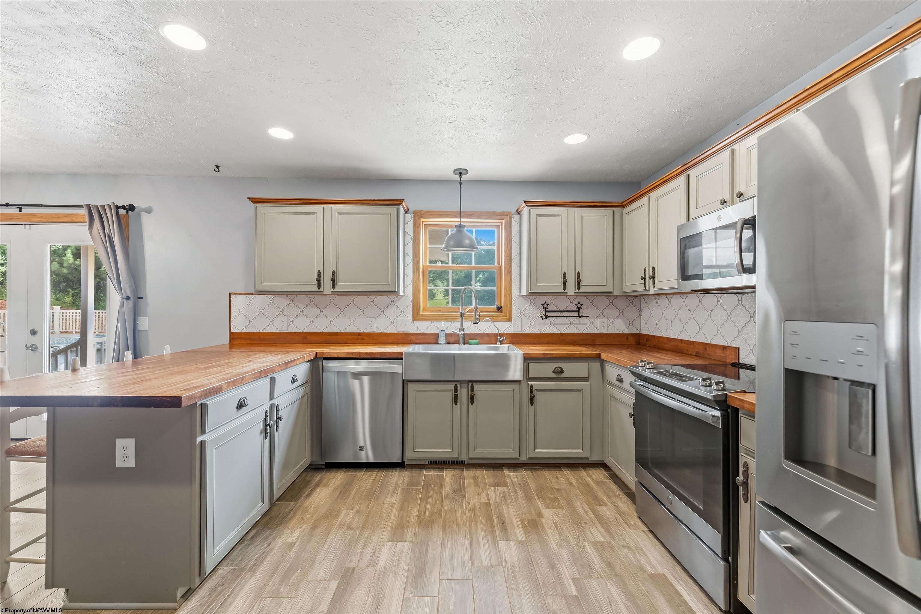 200 Tony Rundle Grafton, WV 26354 - Photo 8 of 44 Gallery Image 8
