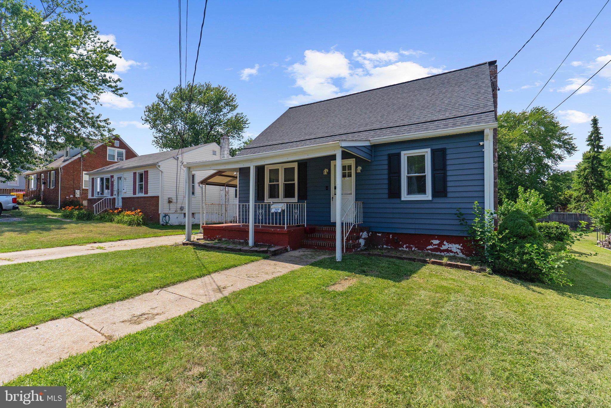 212 Lake Road Pasadena, MD 21122 - Photo 5 of 69