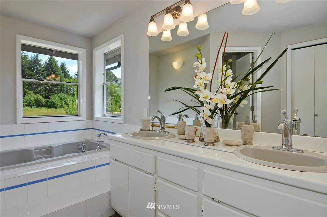 323 Shadow Avenue Northeast Renton, WA 98059 - Photo 16 of 24