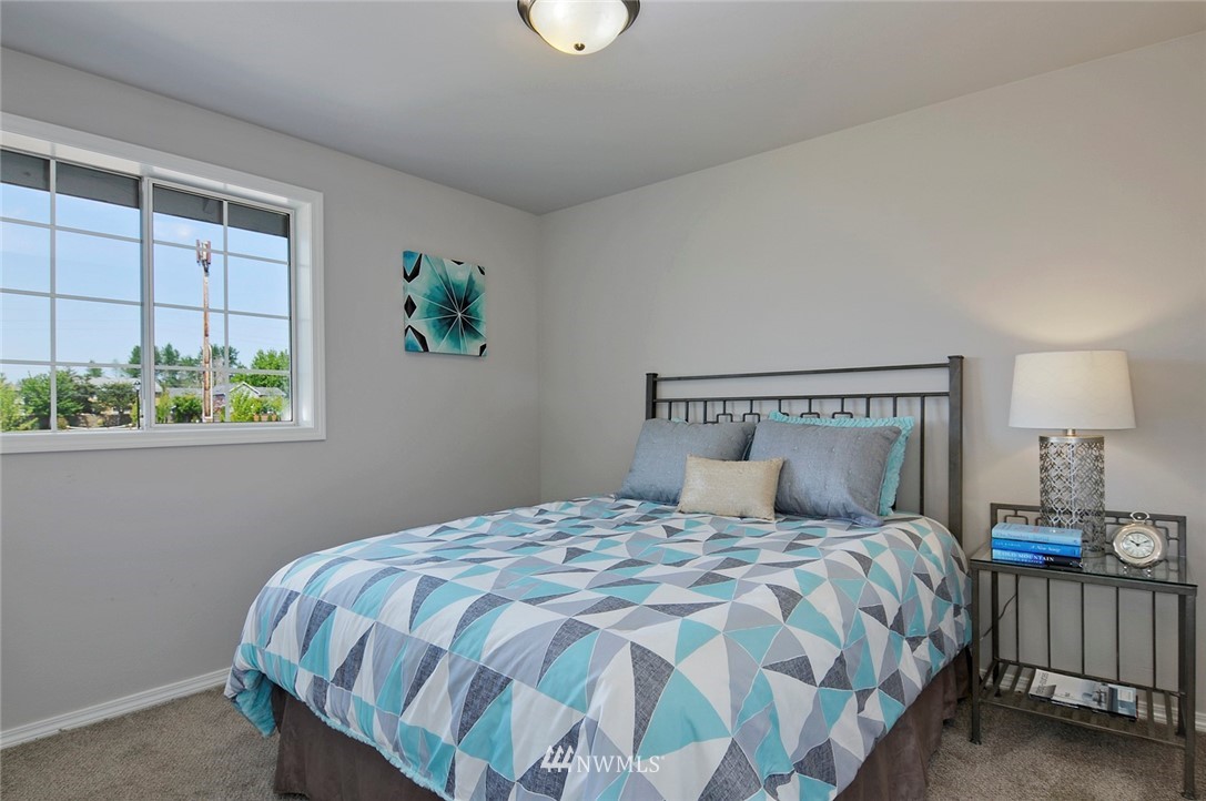 323 Shadow Avenue Northeast Renton, WA 98059 - Photo 18 of 24