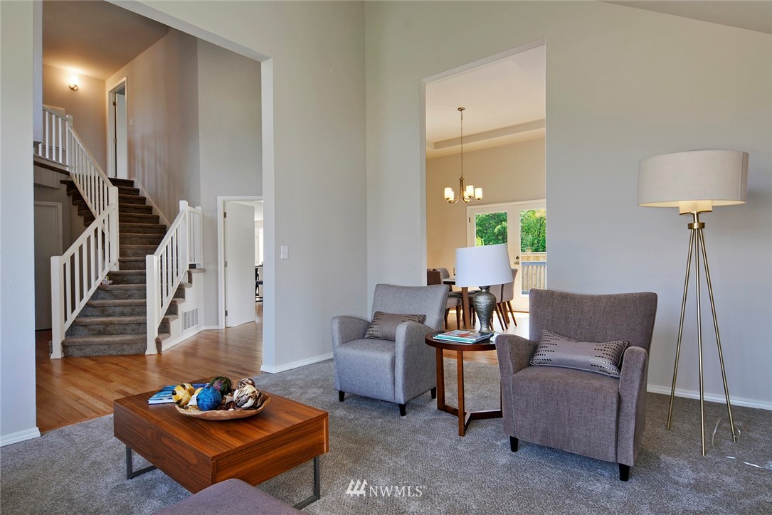 323 Shadow Avenue Northeast Renton, WA 98059 - Photo 4 of 24