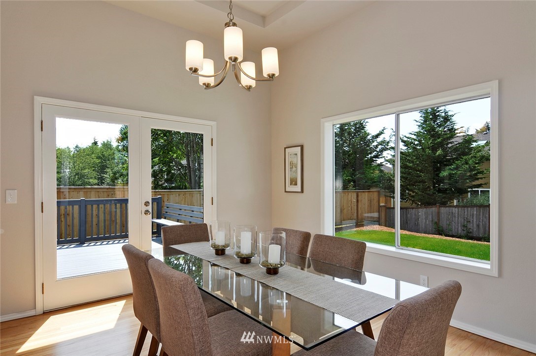 323 Shadow Avenue Northeast Renton, WA 98059 - Photo 5 of 24