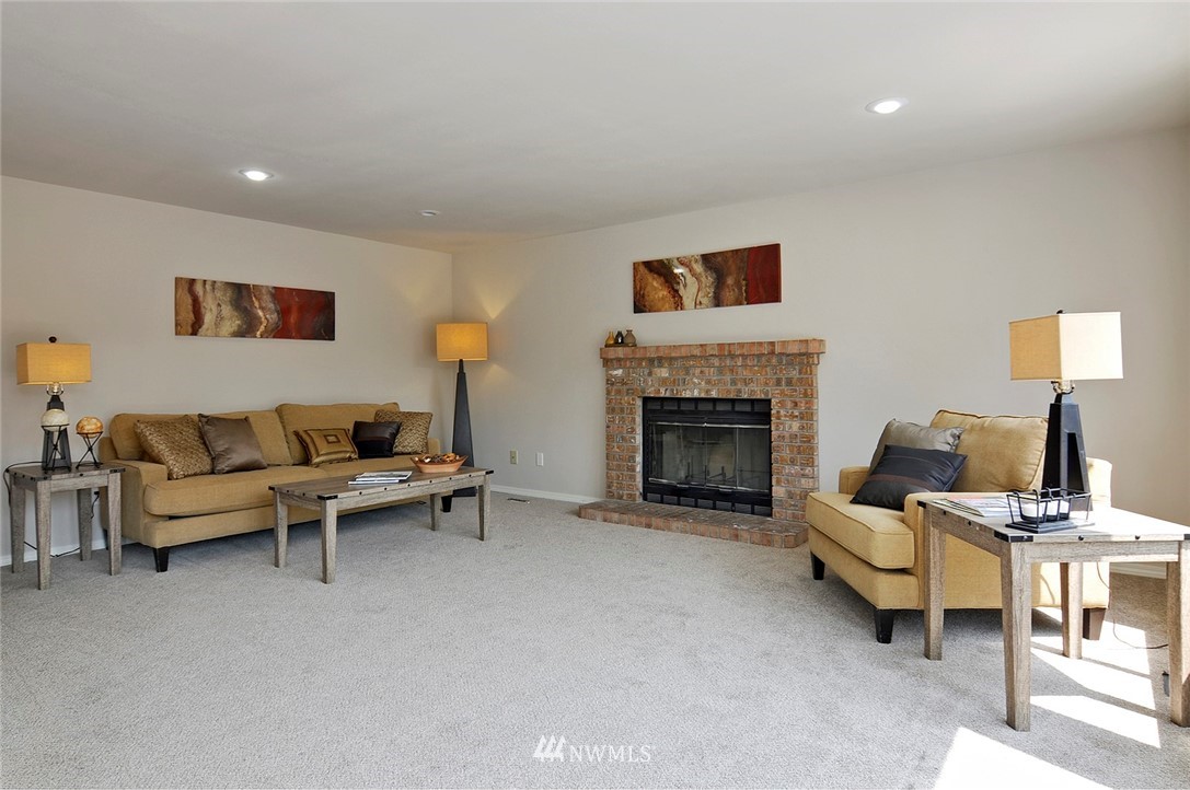 323 Shadow Avenue Northeast Renton, WA 98059 - Photo 10 of 24