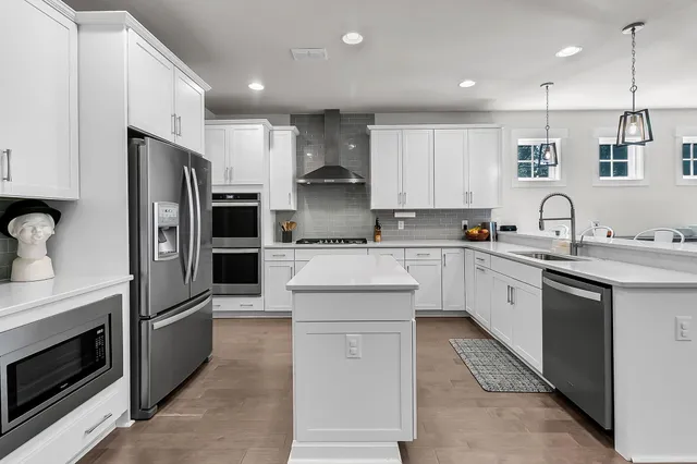 $1,300,000 | 1201 Gannett Road, Mount Pleasant, SC 29464