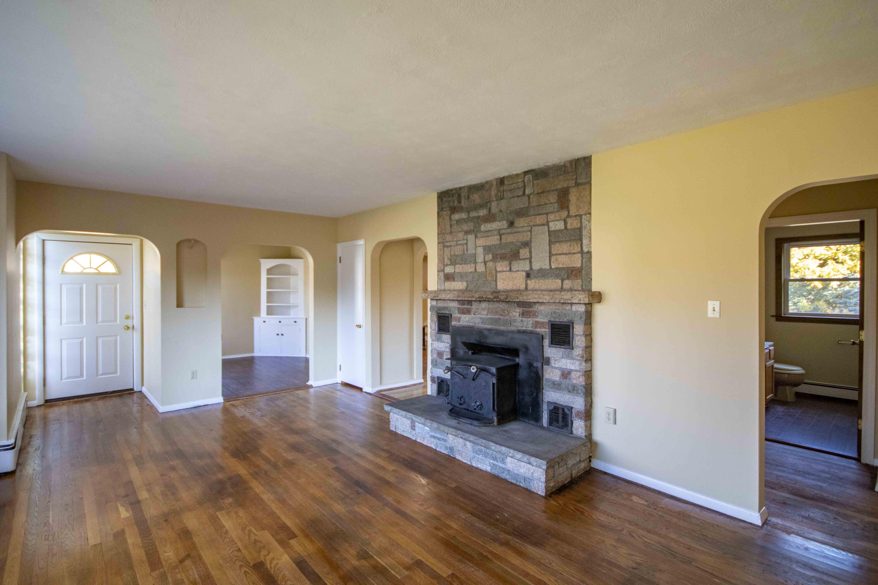 32 Morison Avenue Wells, ME 04090 - Photo 6 of 48 IMG_0132