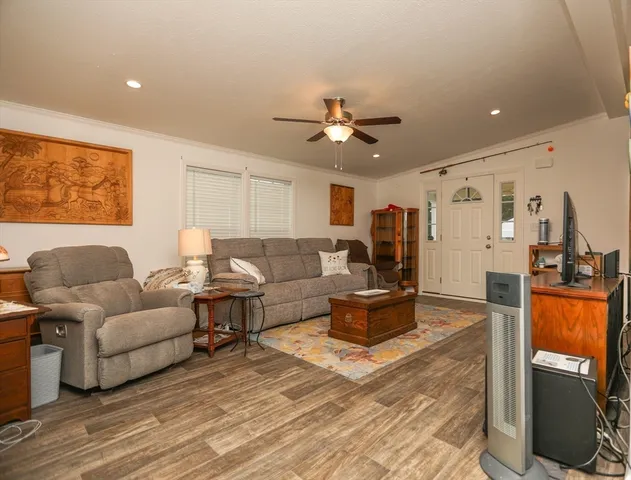 $389,000 | 3 B Street, Merrimac, MA 01860