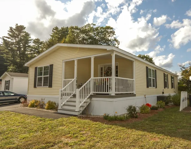 $389,000 | 3 B Street, Merrimac, MA 01860