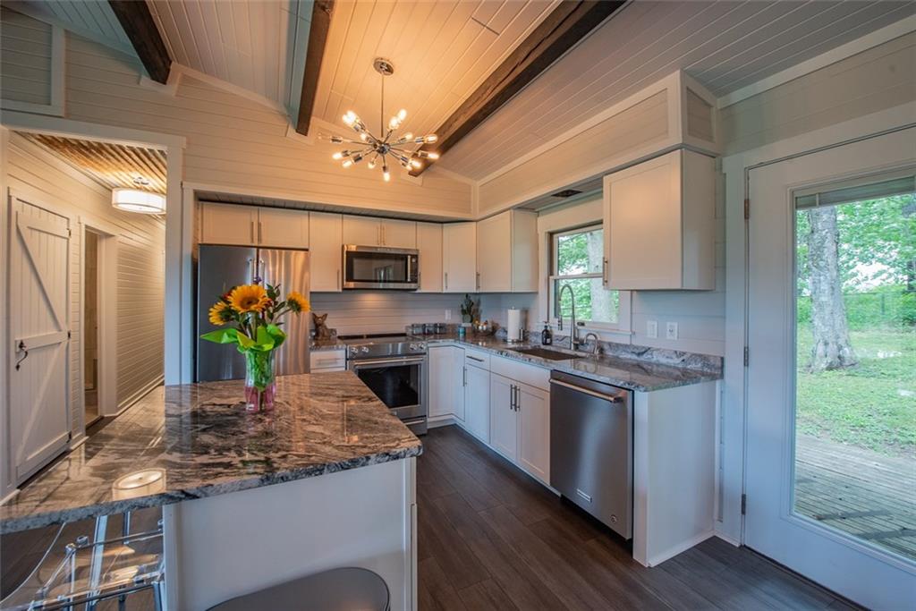 260 St Xavier Road Latrobe, PA 15650 - Photo 7 of 25 Beautiful Kitchen with Granite and Stainless Steel Appliances