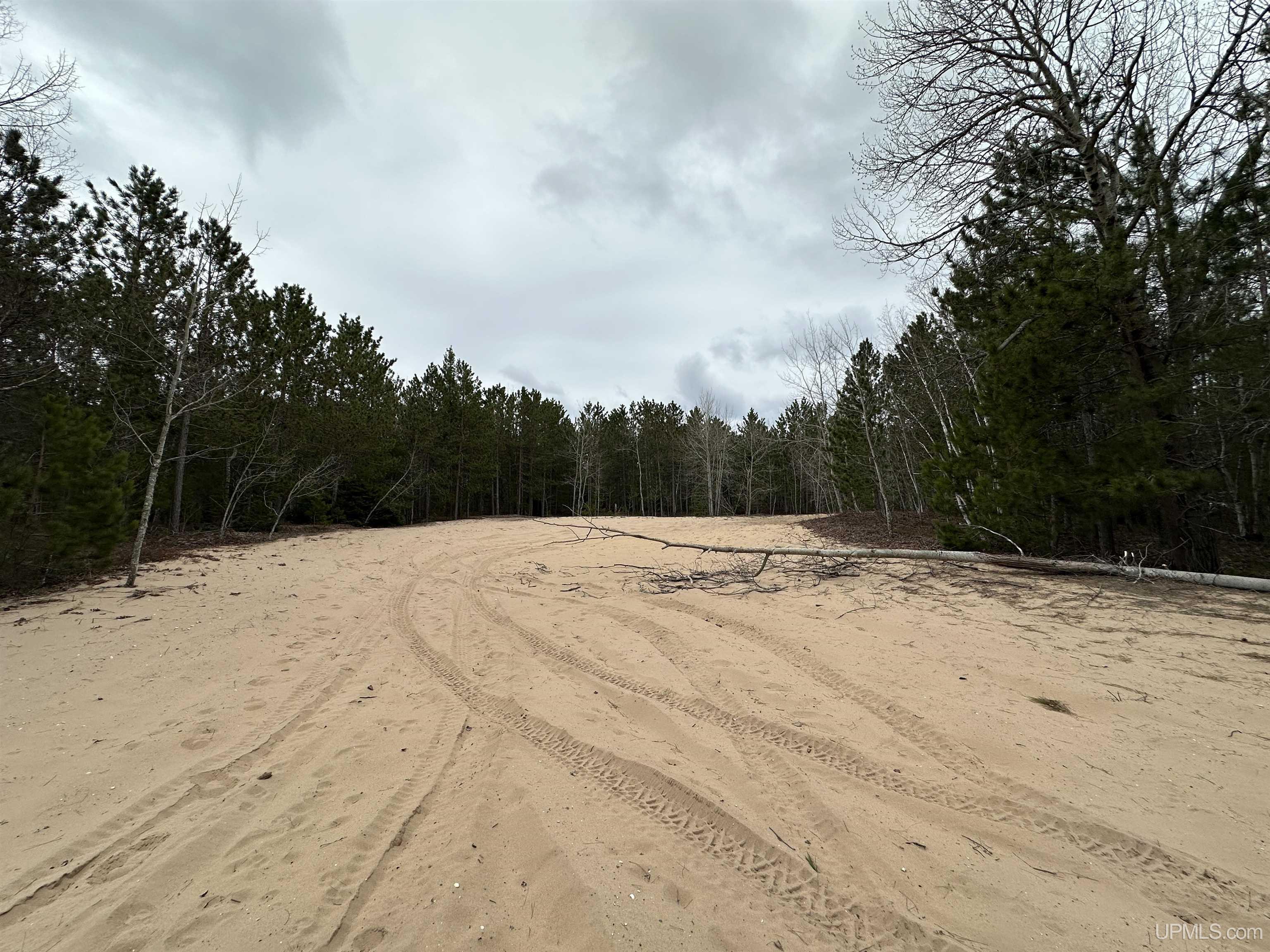 M28 E Road Marquette, MI 49855 - Photo 4 of 15