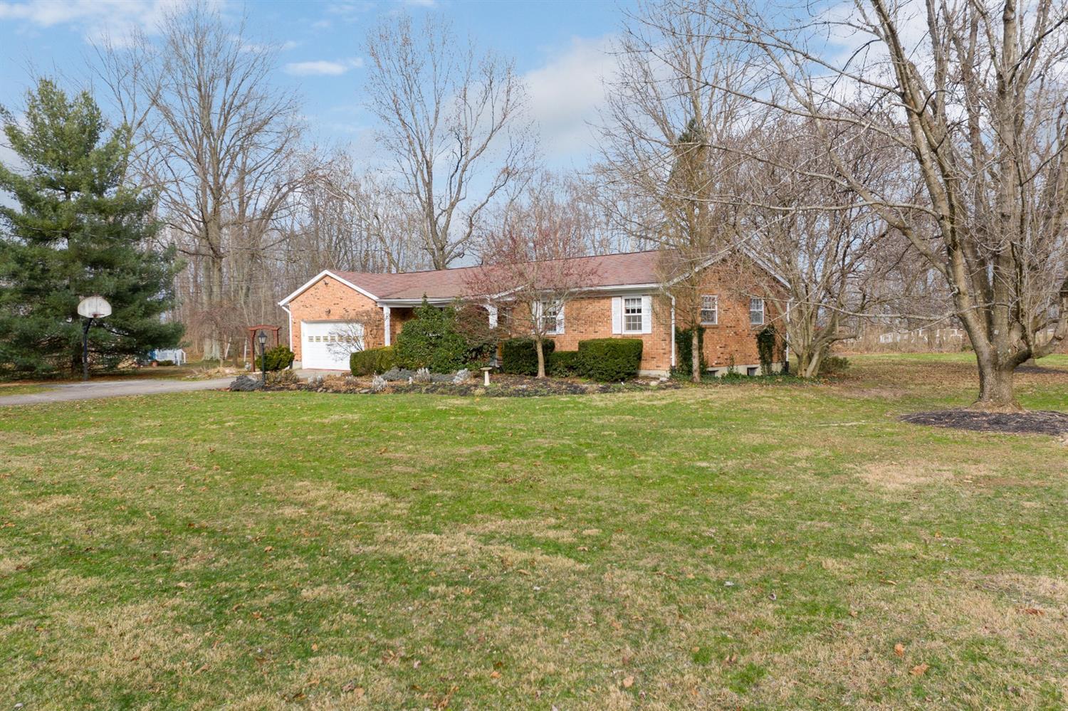 3222 Pitzer Road Bethel, OH 45106 - Photo 3 of 33 Gallery Image 3