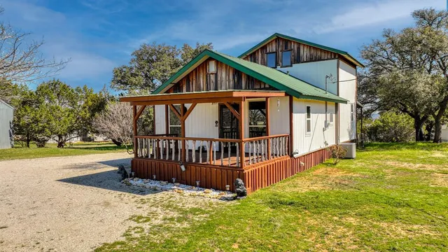 $365,000 | 504 Doe Lane, Graham, TX 76450