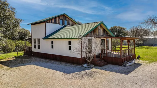 $365,000 | 504 Doe Lane, Graham, TX 76450