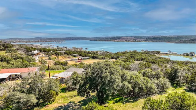 $365,000 | 504 Doe Lane, Graham, TX 76450