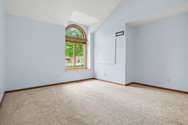 $290,000 | 1 Boulder Court, Nappanee, IN 46550