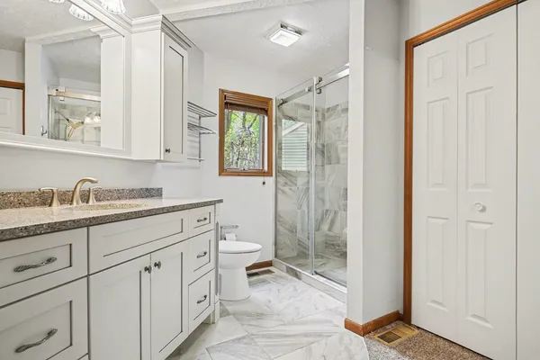 $290,000 | 1 Boulder Court, Nappanee, IN 46550