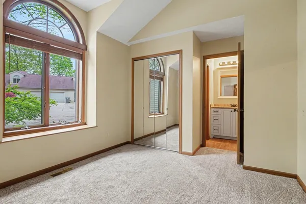 $290,000 | 1 Boulder Court, Nappanee, IN 46550
