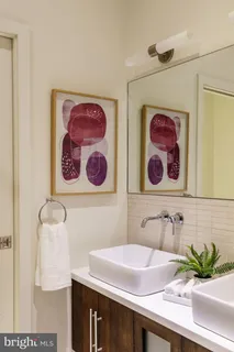 $1,160,000 | 227 West George Street, Philadelphia, PA 19123