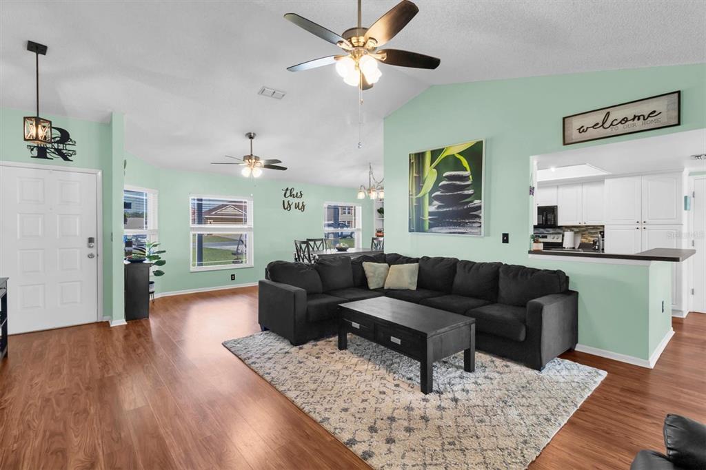10513 Blythville Road Spring Hill, FL 34608 - Photo 6 of 36 Gallery Image 6