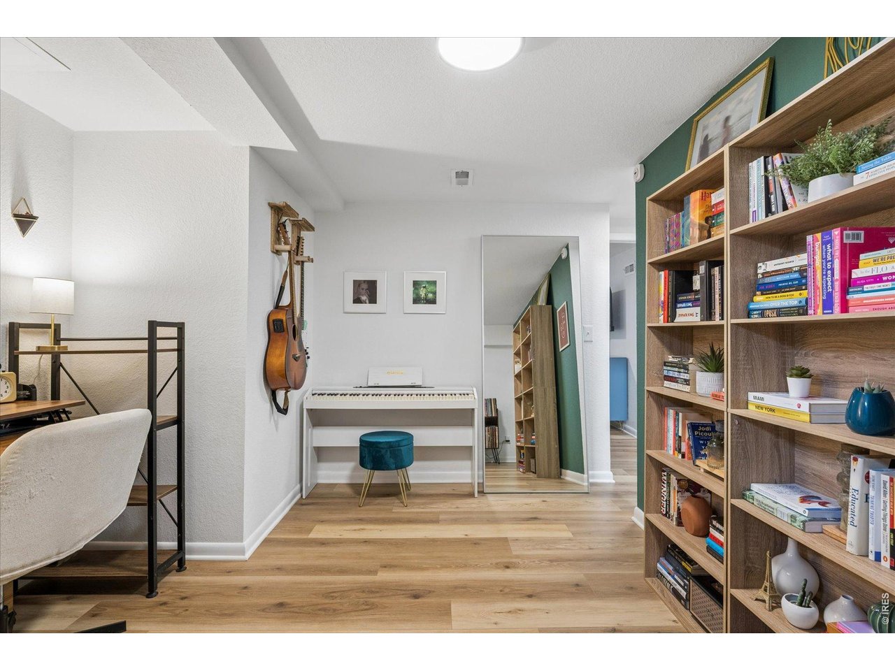 3696 Magnolia Street Denver, CO 80207 - Photo 20 of 29