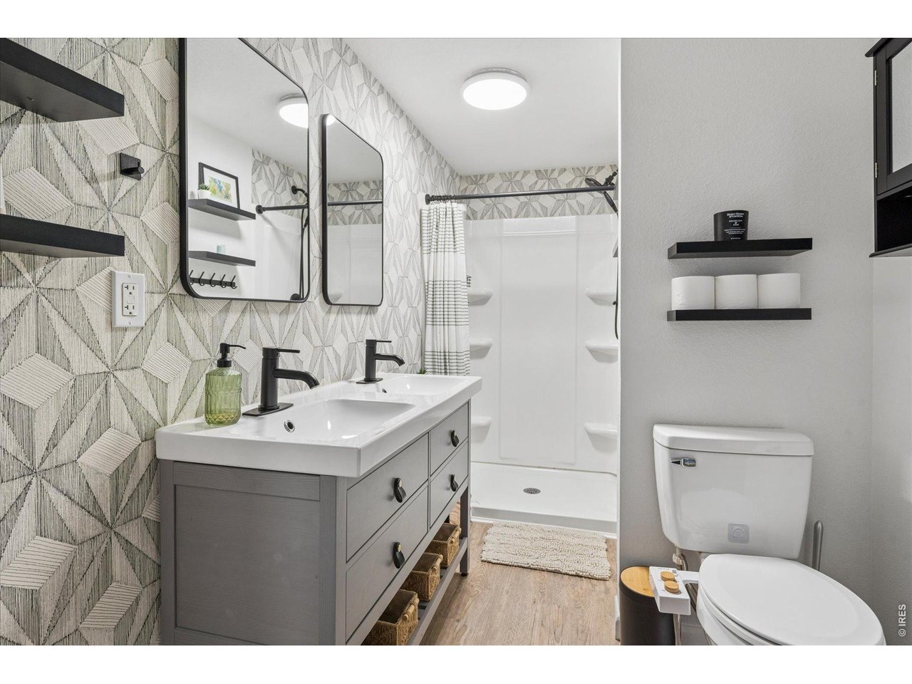 3696 Magnolia Street Denver, CO 80207 - Photo 22 of 29