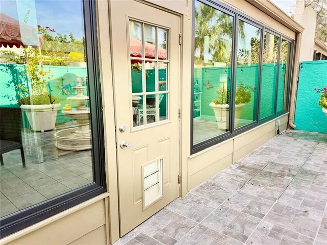 $375,000 | 511 Lakeside Drive, Unit 511, Bradenton, FL 34210