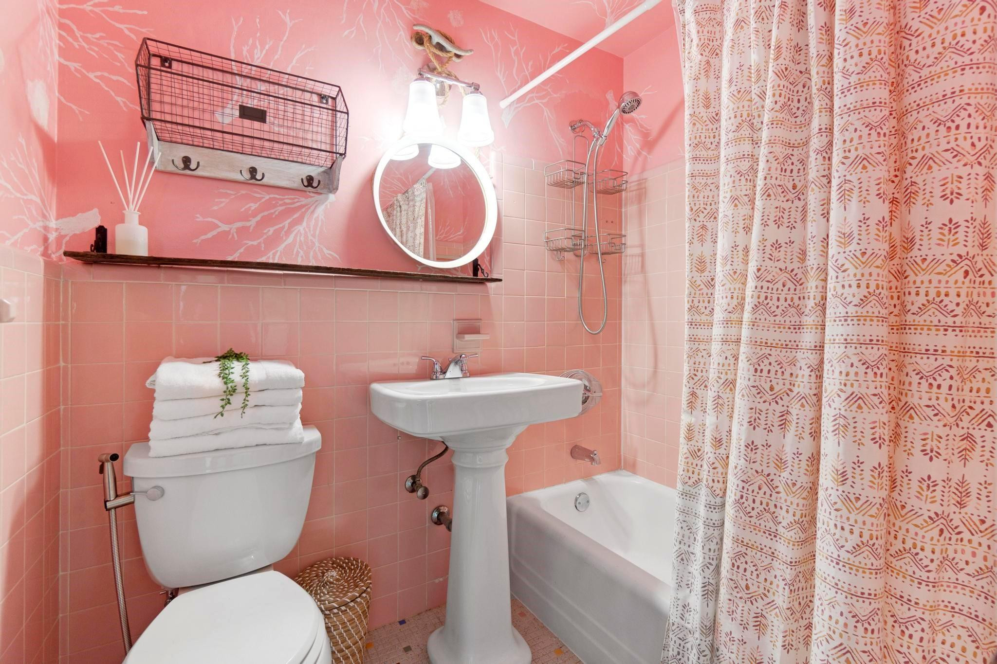 2755 Northeast 28th Avenue, Unit C2 Lighthouse Point, FL 33064 - Photo 23 of 32 Photo 23