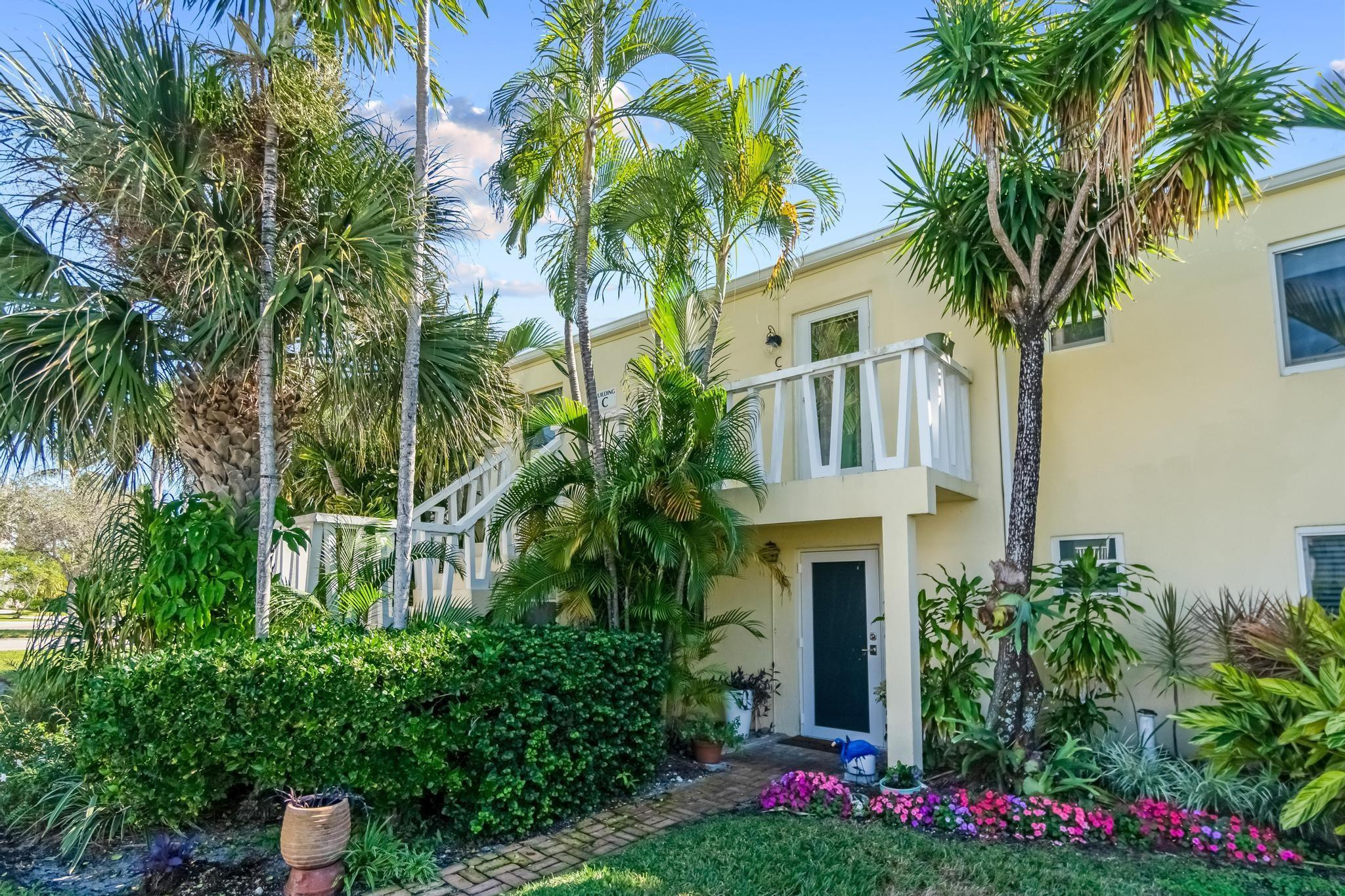 2755 Northeast 28th Avenue, Unit C2 Lighthouse Point, FL 33064 - Photo 32 of 32 Photo 32