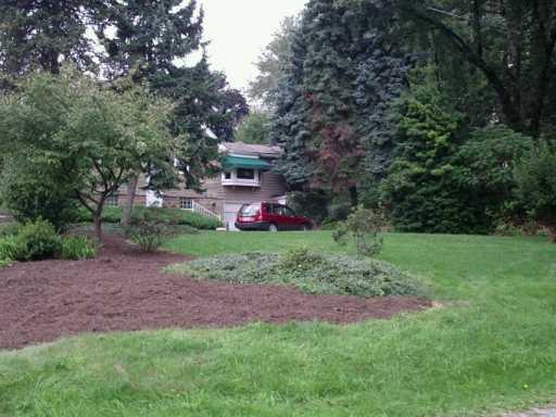 171 Manor Road Pittsburgh, PA 15237 - Photo 5 of 5 Yard/Garden.