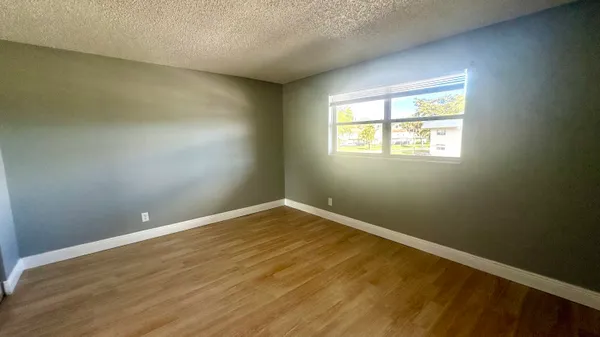 $1,650 | 8040 North Colony Circle, Unit 207, Tamarac, FL 33321