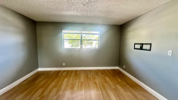 $1,650 | 8040 North Colony Circle, Unit 207, Tamarac, FL 33321