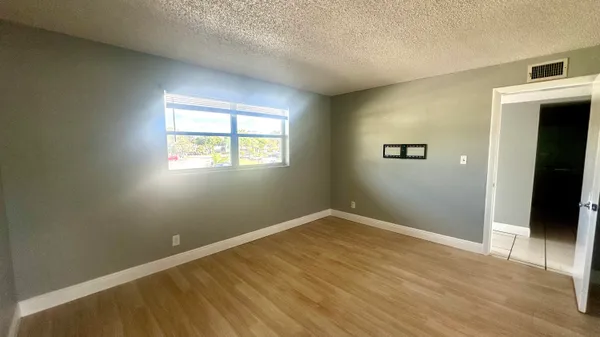 $1,650 | 8040 North Colony Circle, Unit 207, Tamarac, FL 33321