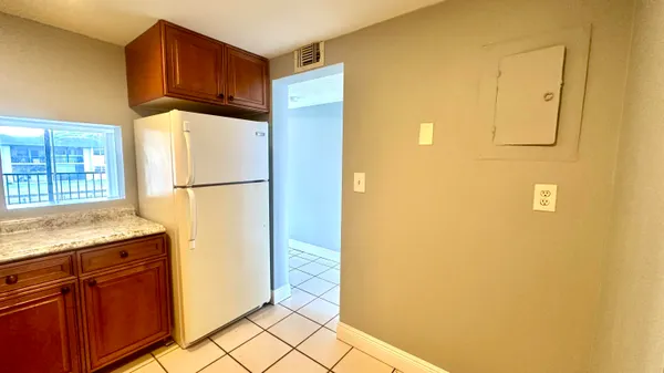 $1,650 | 8040 North Colony Circle, Unit 207, Tamarac, FL 33321